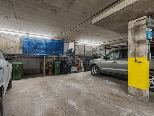 Garage - 2442 Rue Charles-Darwin, Montréal (Saint-Laurent), QC - Indoor Photo Showing Garage