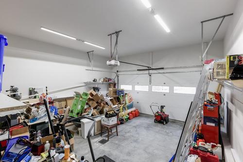 966 313Th Drive, Kimberley, BC - Indoor Photo Showing Garage