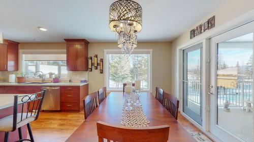 966 313Th Drive, Kimberley, BC - Indoor Photo Showing Dining Room