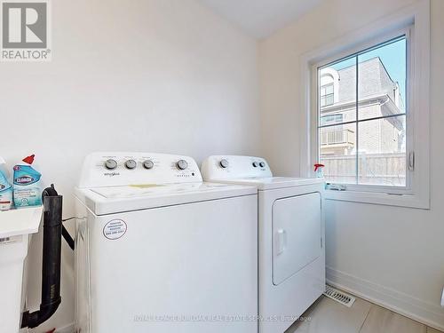 2093 Primate Rd, Mississauga, ON - Indoor Photo Showing Laundry Room