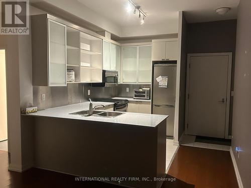 #1823 -111 Elizabeth St, Toronto, ON - Indoor Photo Showing Kitchen With Double Sink