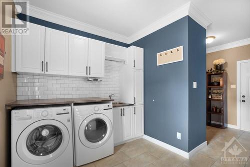 257 Sterling Avenue, Rockland, ON - Indoor Photo Showing Laundry Room