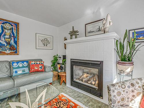 Living room - 2853  - 2855 1Er Rang De Doncaster, Val-David, QC - Indoor Photo Showing Living Room With Fireplace