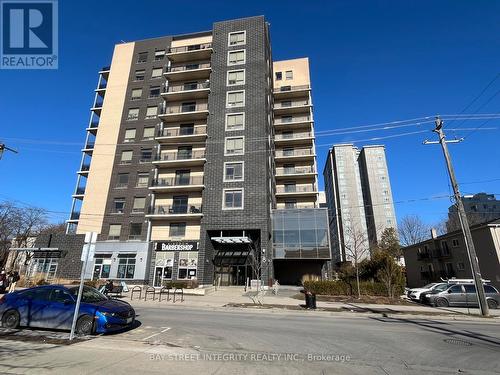 #801 -8 Hickory St W, Waterloo, ON - Outdoor With Balcony With Facade