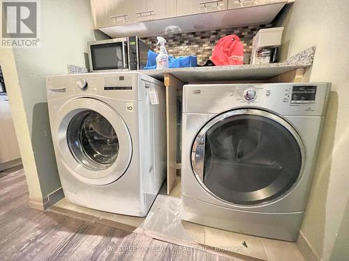 #801 -8 Hickory St W, Waterloo, ON - Indoor Photo Showing Laundry Room