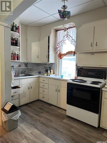 1046 Main Street N, Moose Jaw, SK - Indoor Photo Showing Kitchen