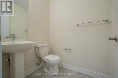 17 Downriver Drive, Welland, ON - Indoor Photo Showing Bathroom