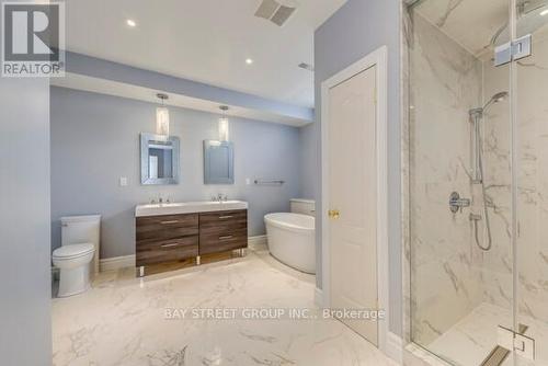 95 Bel Air Drive, Oakville, ON - Indoor Photo Showing Bathroom