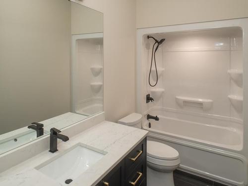 2774 King George'S Park Drive, Thunder Bay, ON - Indoor Photo Showing Bathroom