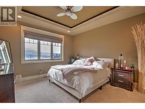 8764 Hofer Drive, Coldstream, BC - Indoor Photo Showing Bedroom