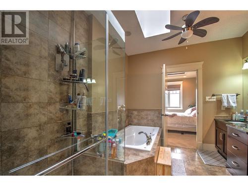 8764 Hofer Drive, Coldstream, BC - Indoor Photo Showing Bathroom