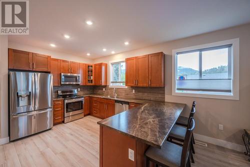 8603 Pierre Drive, Summerland, BC - Indoor Photo Showing Kitchen With Double Sink