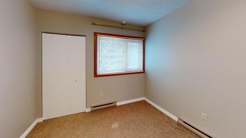 1291 9Th Avenue, Fernie, BC - Indoor Photo Showing Other Room