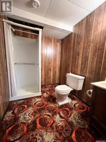 120 Burke Crescent, Swift Current, SK - Indoor Photo Showing Bathroom