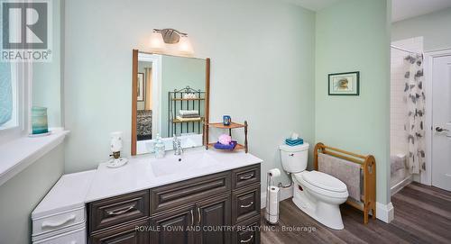 #Main -820 Canal Rd, Peterborough, ON - Indoor Photo Showing Bathroom