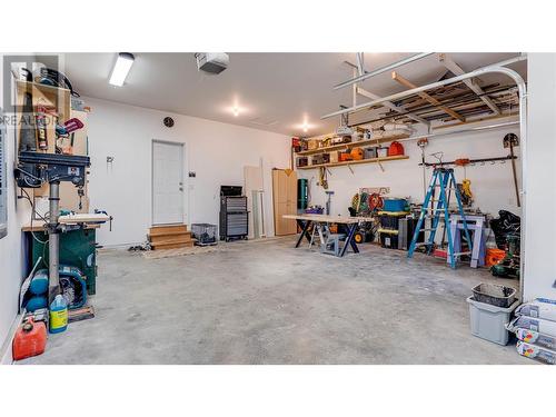 8792 Cortland Place, Coldstream, BC - Indoor Photo Showing Garage