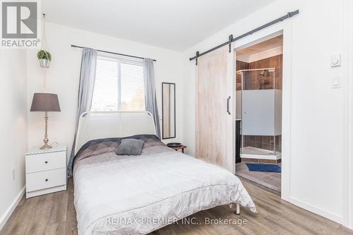 39 - 19 Dawson Drive, Collingwood, ON - Indoor Photo Showing Bedroom