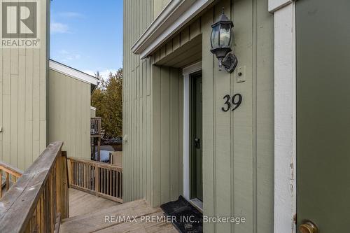 #39 -19 Dawson Dr, Collingwood, ON - Outdoor With Exterior
