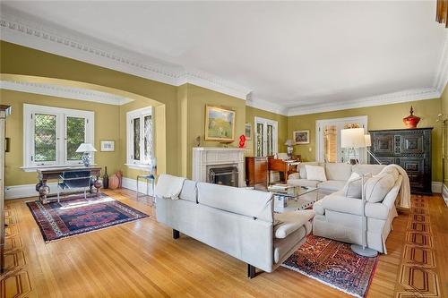125 Aberdeen Avenue, Hamilton, ON - Indoor Photo Showing Living Room With Fireplace