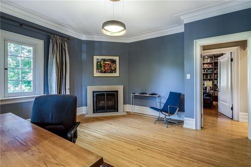 125 Aberdeen Avenue, Hamilton, ON - Indoor With Fireplace