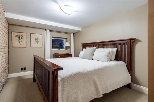 125 Aberdeen Avenue, Hamilton, ON - Indoor Photo Showing Bedroom