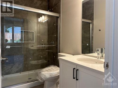 1547 Flanders Road, Brockville, ON - Indoor Photo Showing Bathroom