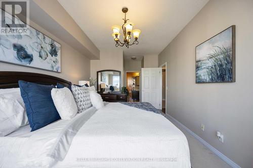 #705 -1 Maison Parc Crt, Vaughan, ON - Indoor Photo Showing Bedroom