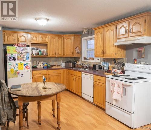 71 Keyhole Road, Princess Park, NB - Indoor Photo Showing Kitchen With Double Sink
