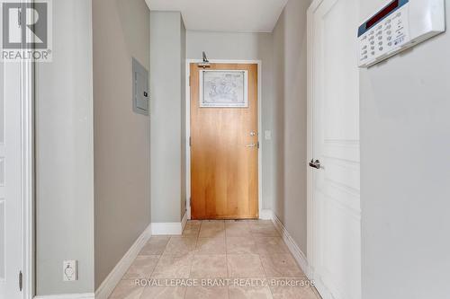 #Ph07 -3939 Duke Of York Blvd, Mississauga, ON - Indoor Photo Showing Other Room