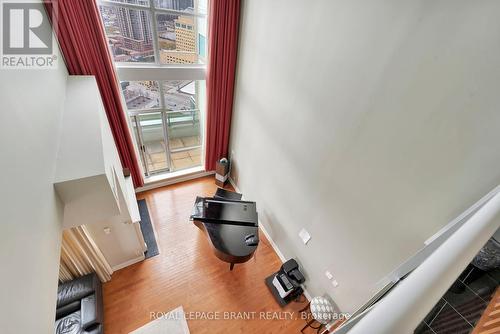 #Ph07 -3939 Duke Of York Blvd, Mississauga, ON - Indoor Photo Showing Other Room