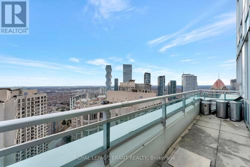 Ph07 - 3939 Duke Of York Boulevard, Mississauga, ON - Outdoor With Balcony With View