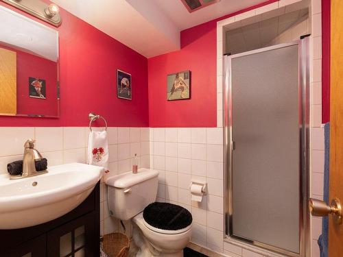 Bathroom - 29 Cours East Gables, Beaconsfield, QC - Indoor Photo Showing Bathroom