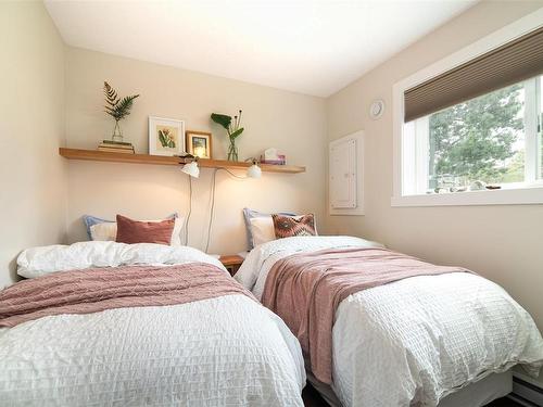 659 Petersen Rd, Campbell River, BC - Indoor Photo Showing Bedroom