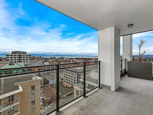 1601-777 Herald St, Victoria, BC - Outdoor With View With Exterior
