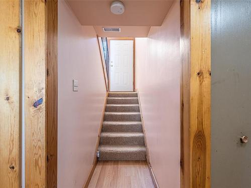111 Seaview St, Sayward, BC - Indoor Photo Showing Other Room
