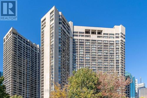 3508 - 33 Harbour Square, Toronto, ON - Outdoor With Facade