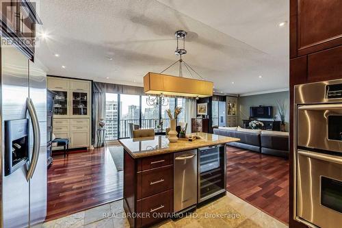 3508 - 33 Harbour Square, Toronto, ON - Indoor Photo Showing Kitchen