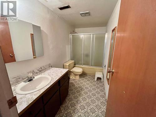 8407 97 Avenue, Fort St. John, BC - Indoor Photo Showing Bathroom