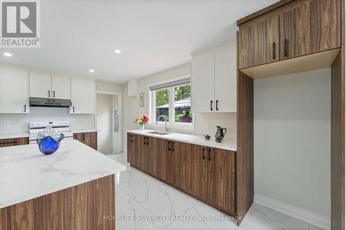 16817 22 Side Road, Halton Hills, ON - Indoor Photo Showing Kitchen