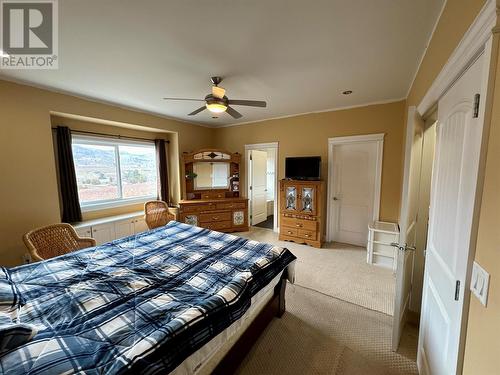 5418 Snowbrush Street, Oliver, BC - Indoor Photo Showing Bedroom