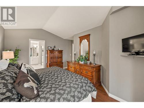 4074 Gellatly Road Unit# 181, West Kelowna, BC - Indoor Photo Showing Bedroom