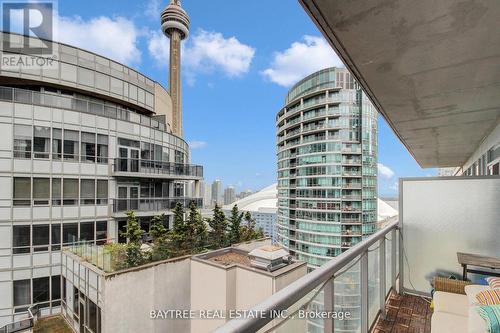 #2221 -352 Front St W, Toronto, ON - Outdoor
