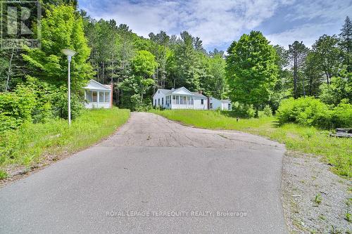 20130 On-35, Algonquin Highlands, ON - Outdoor