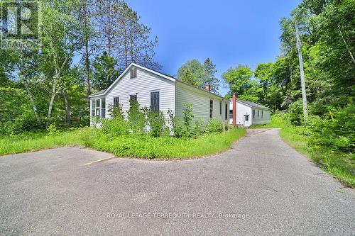 20130 On-35, Algonquin Highlands, ON - Outdoor