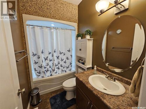 38 Morin Crescent, Meadow Lake, SK - Indoor Photo Showing Bathroom