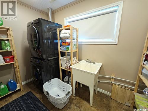38 Morin Crescent, Meadow Lake, SK - Indoor Photo Showing Laundry Room
