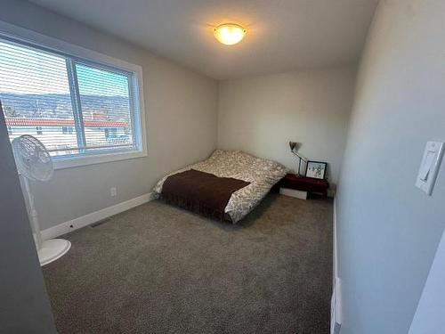 1611 Phillips Street, Merritt, BC - Indoor Photo Showing Bedroom