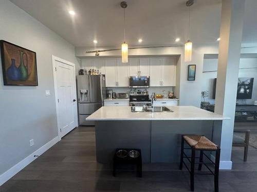 1611 Phillips Street, Merritt, BC - Indoor Photo Showing Kitchen With Upgraded Kitchen