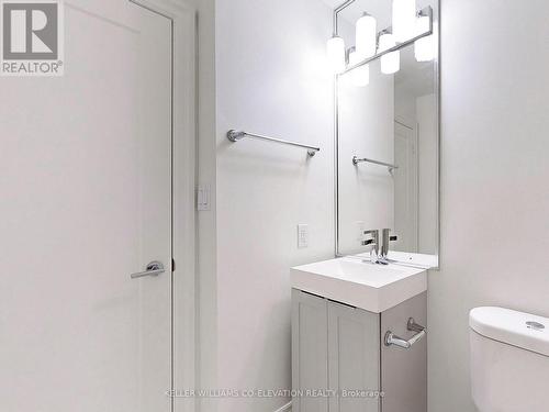 711 - 50 Spadina Road, Toronto, ON - Indoor Photo Showing Bathroom