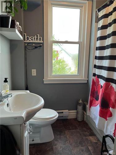 101 Cass Avenue, Miramichi, NB - Indoor Photo Showing Bathroom